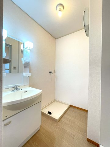 レジデンス東光Ⅲの洗面所|※同タイプ・別室の写真になります。