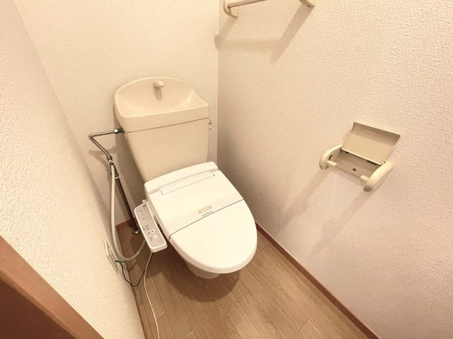 レジデンス東光Ⅲのトイレ|※同タイプ・別室の写真になります。