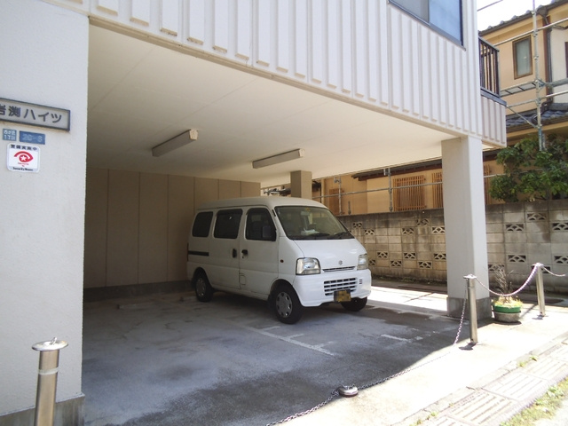 岩渕ハイツの駐車場|１階に駐車可能です！