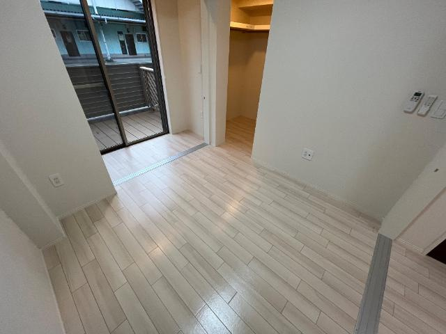 アルバの寝室|室内