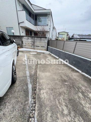 コートフカサワの駐車場|駐車場に車を止められます