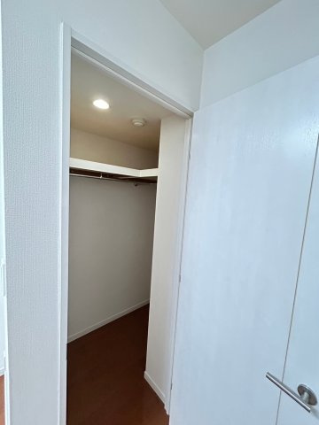 コンフォリア原宿の収納|大きなものも収納できそうです