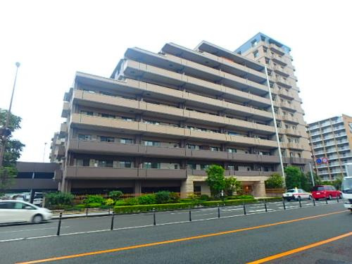 コアマンションルネス箱崎の外観