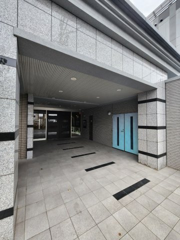 コンフォート東比恵のエントランス