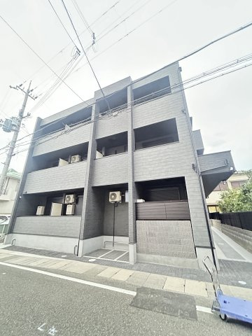 ルナ大久保駅前の外観