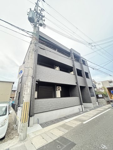 ルナ大久保駅前の外観