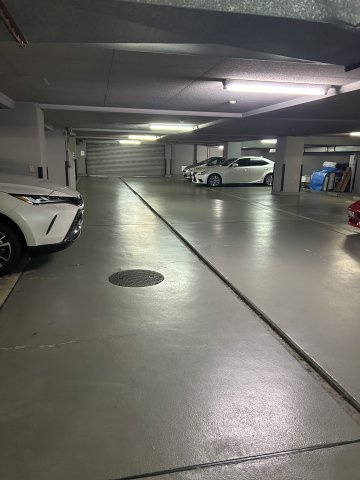 ルナポリスの駐車場