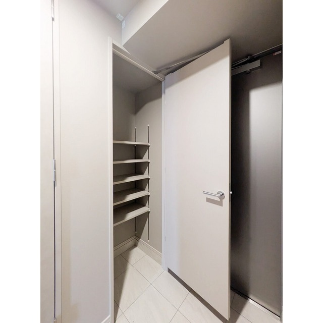 バウスフラッツ蔵前の玄関