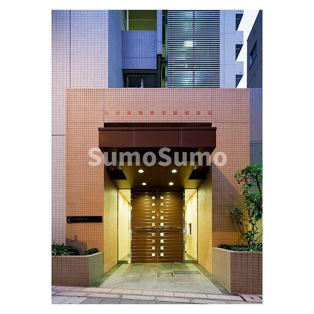 コンフォリア三宿のエントランス|落ち着いたエントランスです