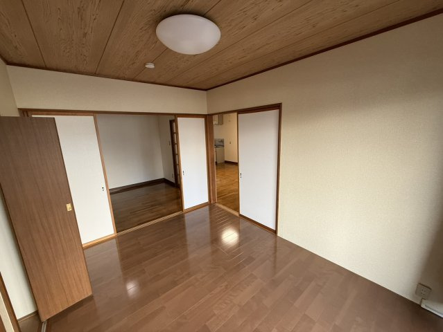 ウスイハイツＡの居間・リビング