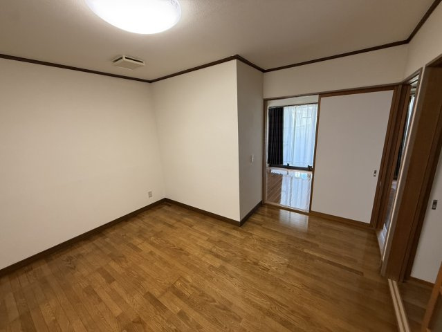 ウスイハイツＡの居間・リビング