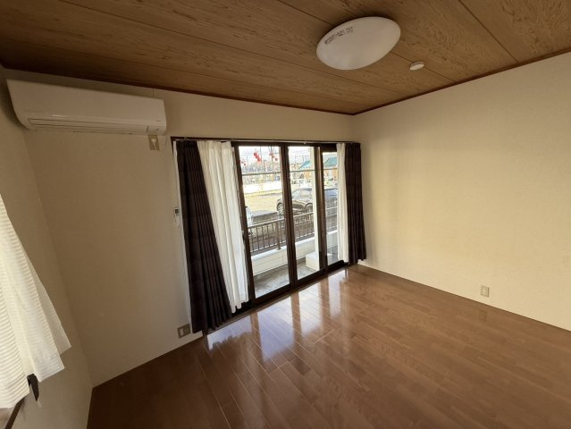 ウスイハイツＡの居間・リビング