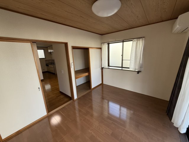 ウスイハイツＡの居間・リビング