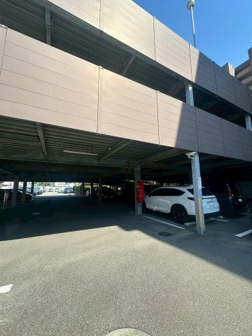 コアマンションルネス箱崎の駐車場