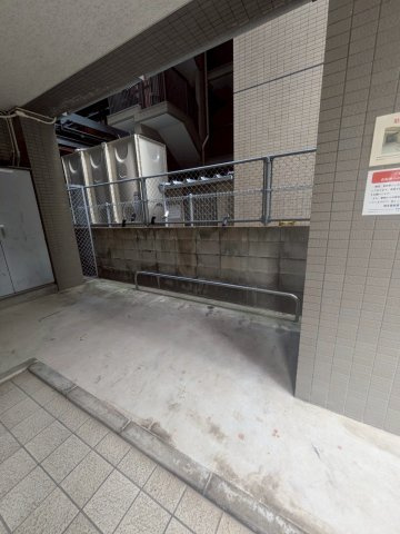 クロスステージ博多駅前の駐車場