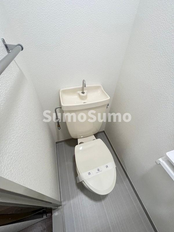 ルネシルクのトイレ|ゆったりとした空間のトイレです