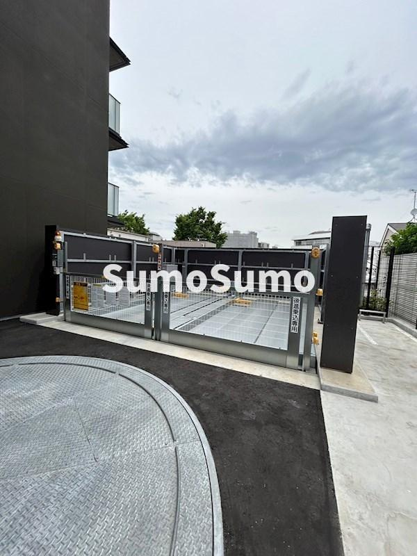 ザ・パークハビオ下北沢の駐車場|駐車場があるので、車を買う予定の方も安心です