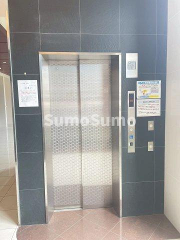 コンダクト福岡東のエントランス