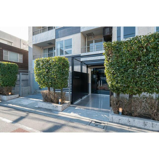 コンフォリア代官山青葉台のエントランス