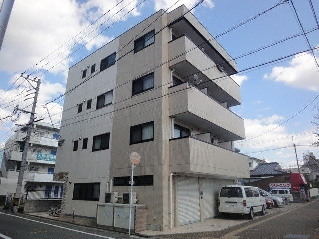 コンフォートベネフィス平尾の外観
