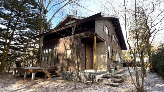 【動画付き】中軽井沢 千ヶ滝西区 吹き抜けのある3LDK 中古戸建