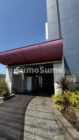 コンダクト福岡東のエントランス