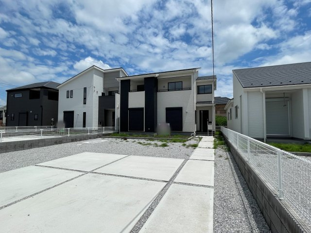 新築戸建・新築建売　大泉町第16寄木戸　西小学校・西中学校の駐車場
