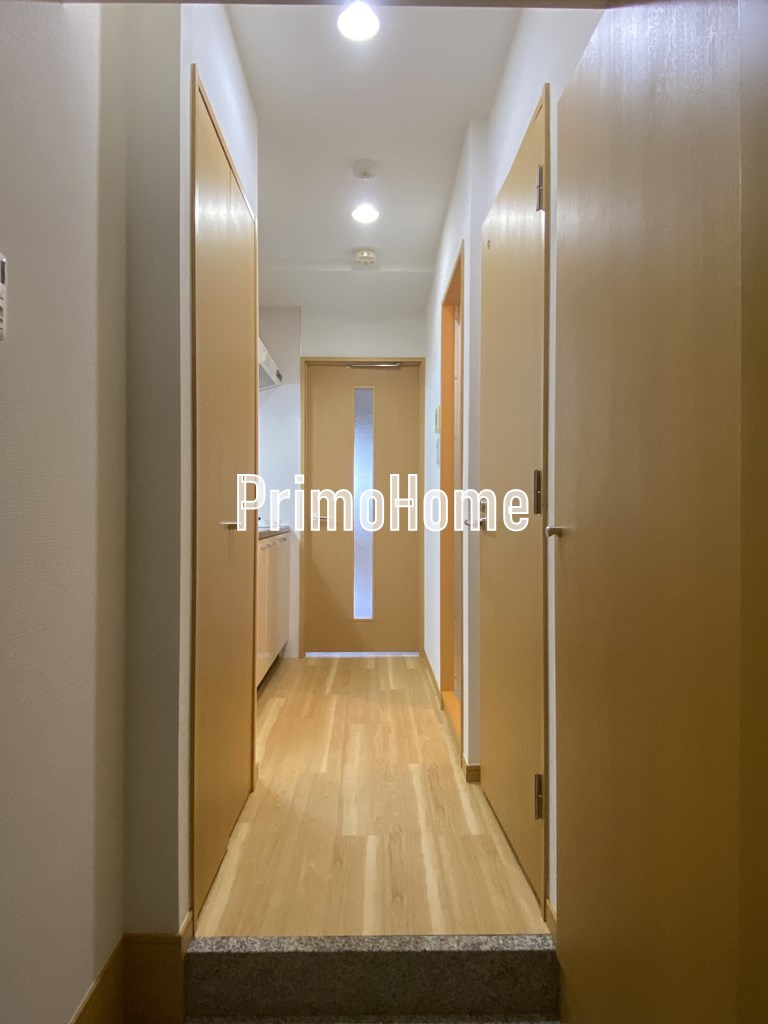 スカイコート神田須田町の玄関