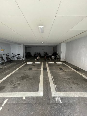 サンヴィレッジ平尾の駐車場