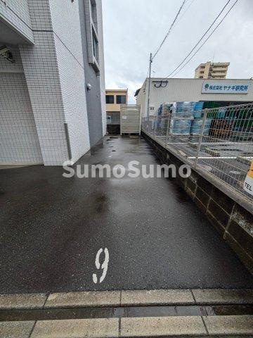 サングランテ博多駅南の駐車場