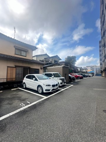 サン・ビオ空港通りⅡの駐車場
