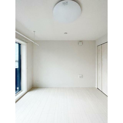 【居間・リビング】 | メイクスミニ新宿落合 | 6.4帖のきれいな洋室。