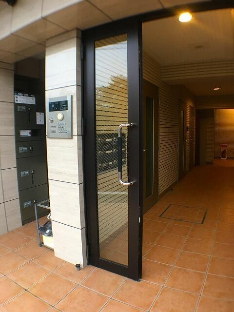 サンベルジュ目黒のエントランス