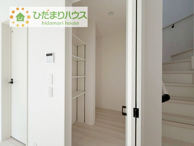 【収納】 | 我孫子市東我孫子1丁目第1期　新築戸建　2号棟 | パントリー完備で散らかりがちなキッチン回りもラクラクお片付けできちゃいます！(*^-^*)