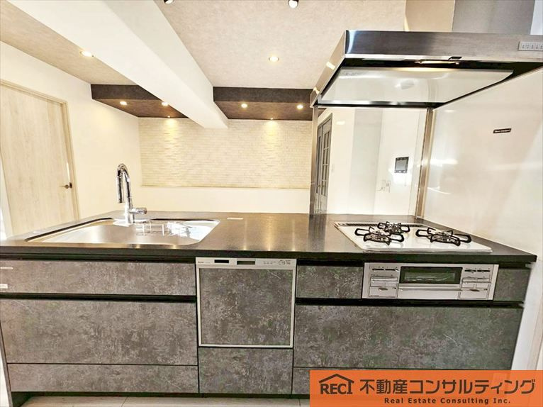 グラン・フェルティ本山のキッチン|便利な2WAYアクセス可能♪