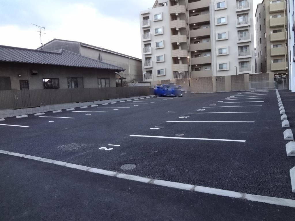 サンクレールの駐車場