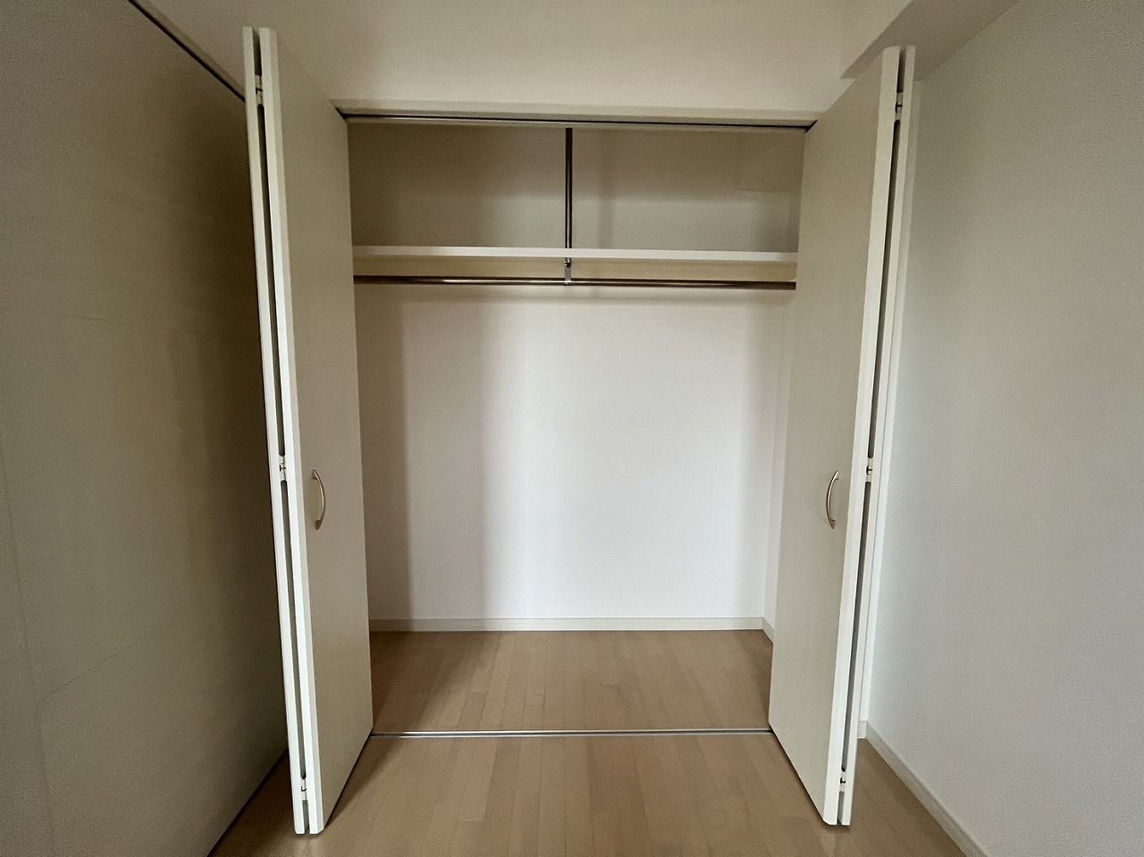 ニューガイア博多東の収納