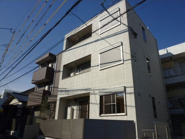 サリーチェ城南の外観