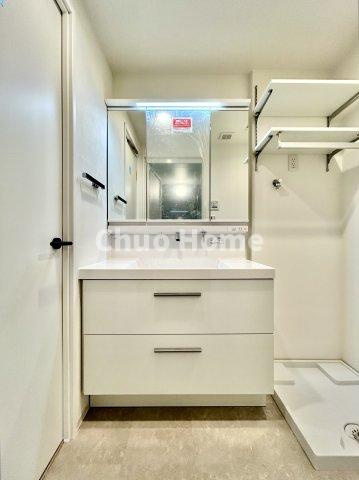 グリーンパーク金町の防犯設備|【防犯カメラ】何かあった時の大事な証拠になることももちろんなりますが、防犯というくらいですので大事なのは防犯カメラがあることによって抑止力につながることですよね。