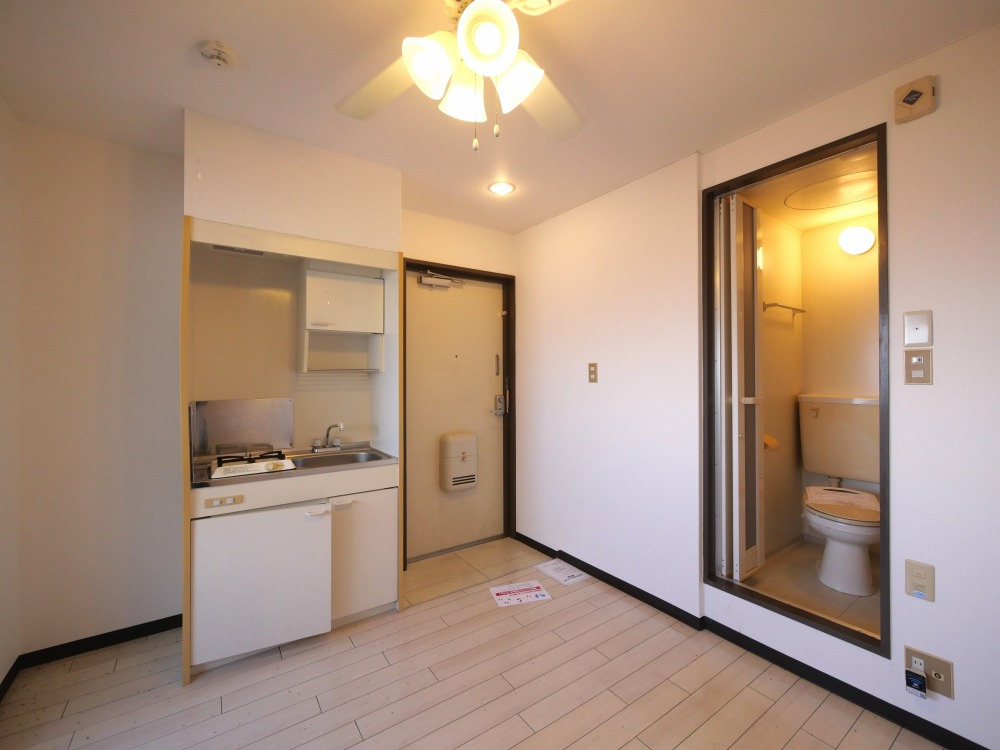 マキノマンションの居間・リビング