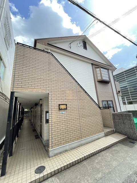 レオパレス夙川の外観