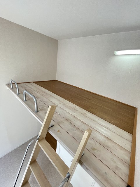 レオパレス夙川の寝室