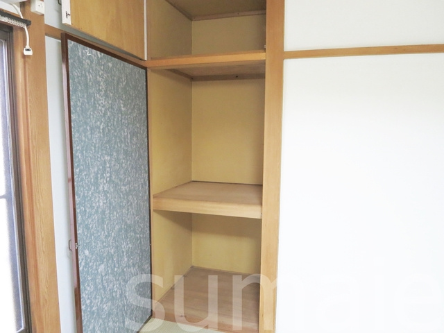 タマハイツの収納|天井の高さまであるたっぷり収納できます