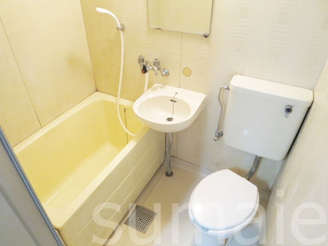 タマハイツのトイレ|綺麗な３点ユニットタイプです！