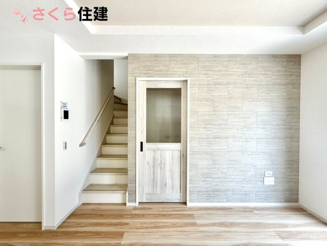 リガーレ宇都宮市日の出1期　１棟のその他共用部分|自然と家族が顔を合わせる、コミュニケーションが深まるリビング階段！！