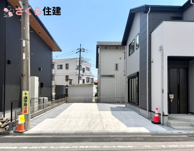 リガーレ宇都宮市日の出1期　１棟の駐車場|カースペース３台可能です。
