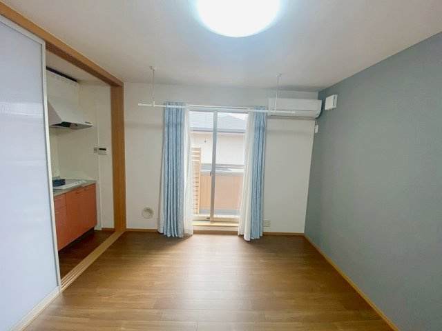 ＳＫＹ宝塚の居間・リビング