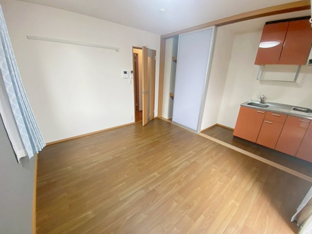 ＳＫＹ宝塚の居間・リビング