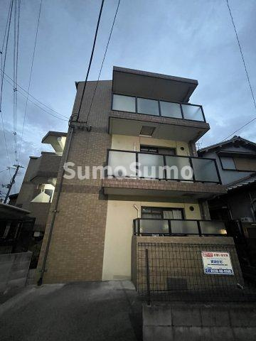 ハイエース中堂の外観