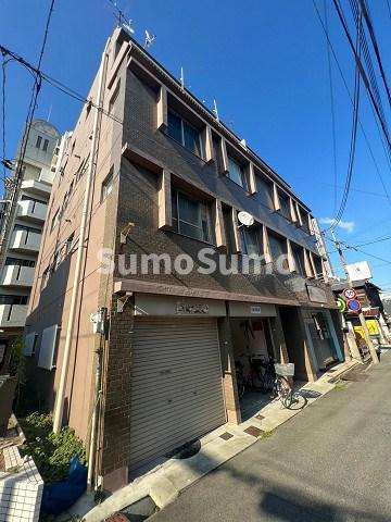 パール出屋敷の外観
